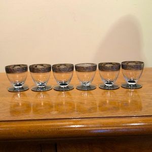 Six 1930s Maryland Black Stem Liqueur Glasses with Griffins, Platinum Trim